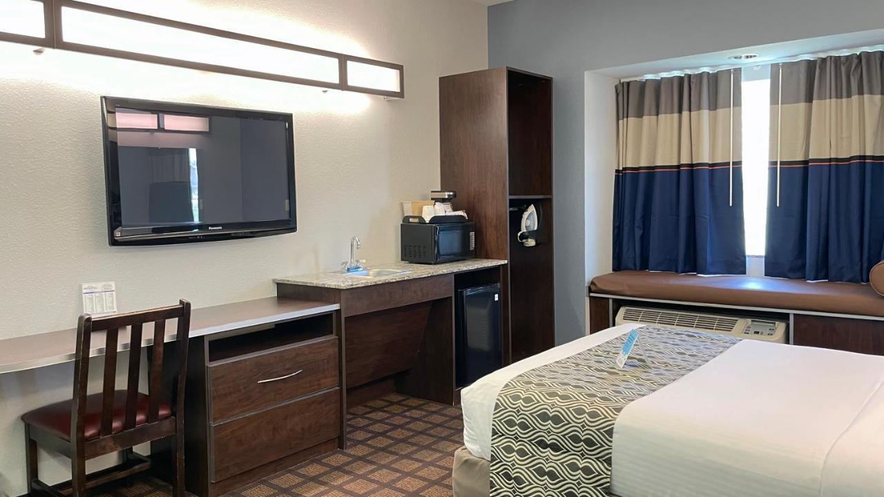 Microtel Inn & Suites By Wyndham Michigan City Exterior photo