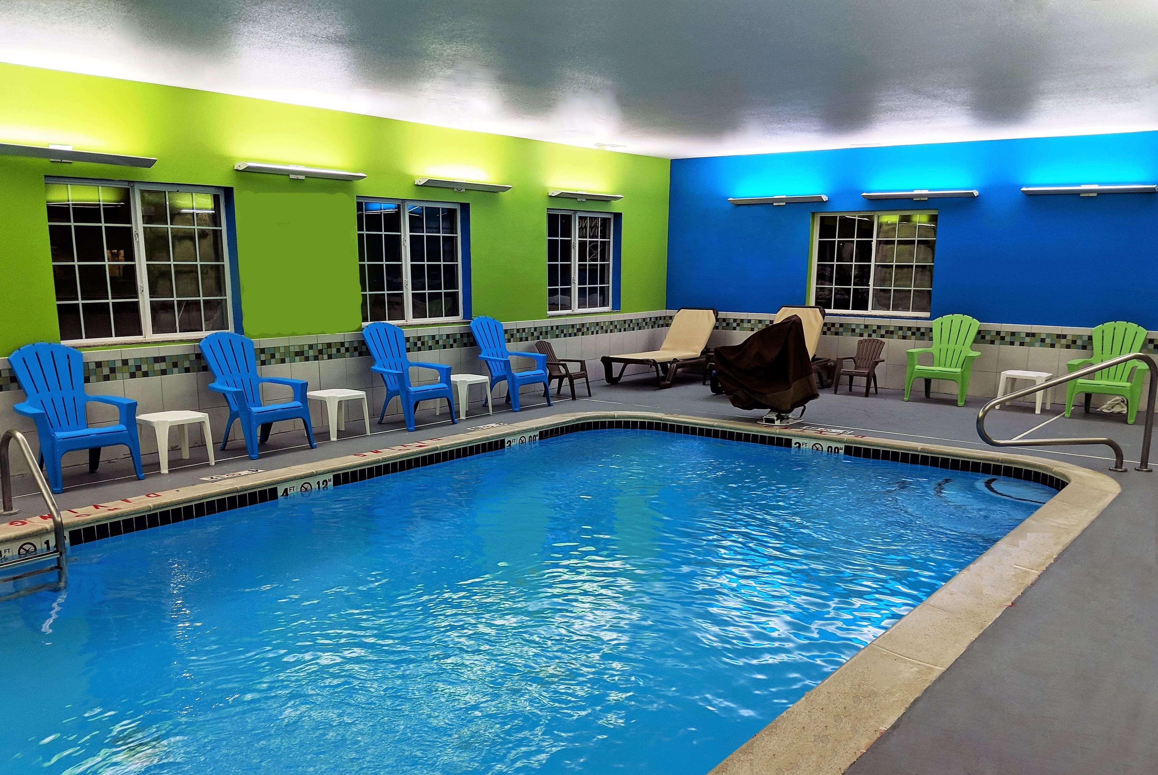 Microtel Inn & Suites By Wyndham Michigan City Exterior photo